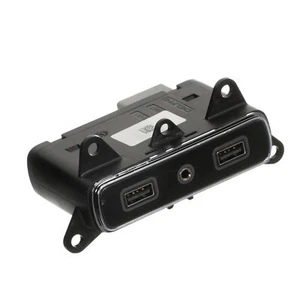 2018-2022 Mopar Grand Cherokee Connector Hub SD USB Port Auxiliary 68323663AE - Picture 1 of 5