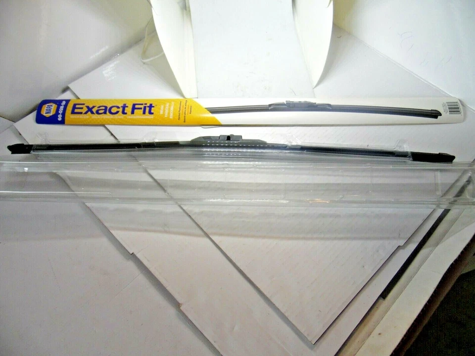 Lâmina de limpador de para-brisa - ajuste exato substituição de fábrica frontal, esquerda Trico 28-12B - Imagem 1 de 4