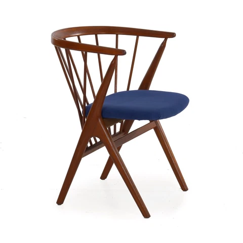 Danish Mid-Century Bentwood Spindle-Back No. 8 Arm Chair by Helge Sibast Cover