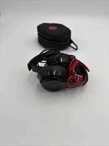 Beats by Dr. Dre Solo 2 Over the Ear Headphones - Black, w/ Case - Picture 1 of 4