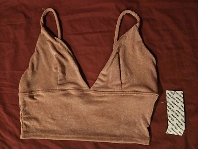 Top Bralette Urban Outfitters Malva Talla Mediana Nuevo con Etiquetas Foto 1 de 4