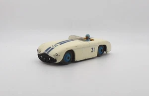 DINKY TOYS 133 CUNNINGHAM C-5R CREAM GOOD CONDITION UNBOXED. - Picture 1 of 8