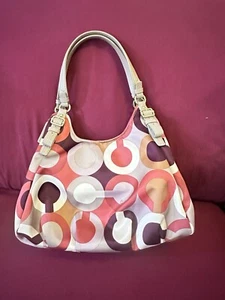 Coach 18764 Madison Op Art Satin Maggie Mia Schultertasche - Lila Mehrfarbig - Bild 1 von 23