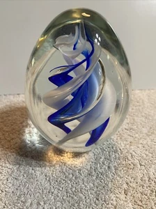 Classic Art Glass Beautiful Paperweight - Picture 1 of 11
