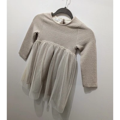 Блестящее платье с длинным рукавом ZARA для маленькой девочки размер 4-5 лет - Изображение 1 из 4