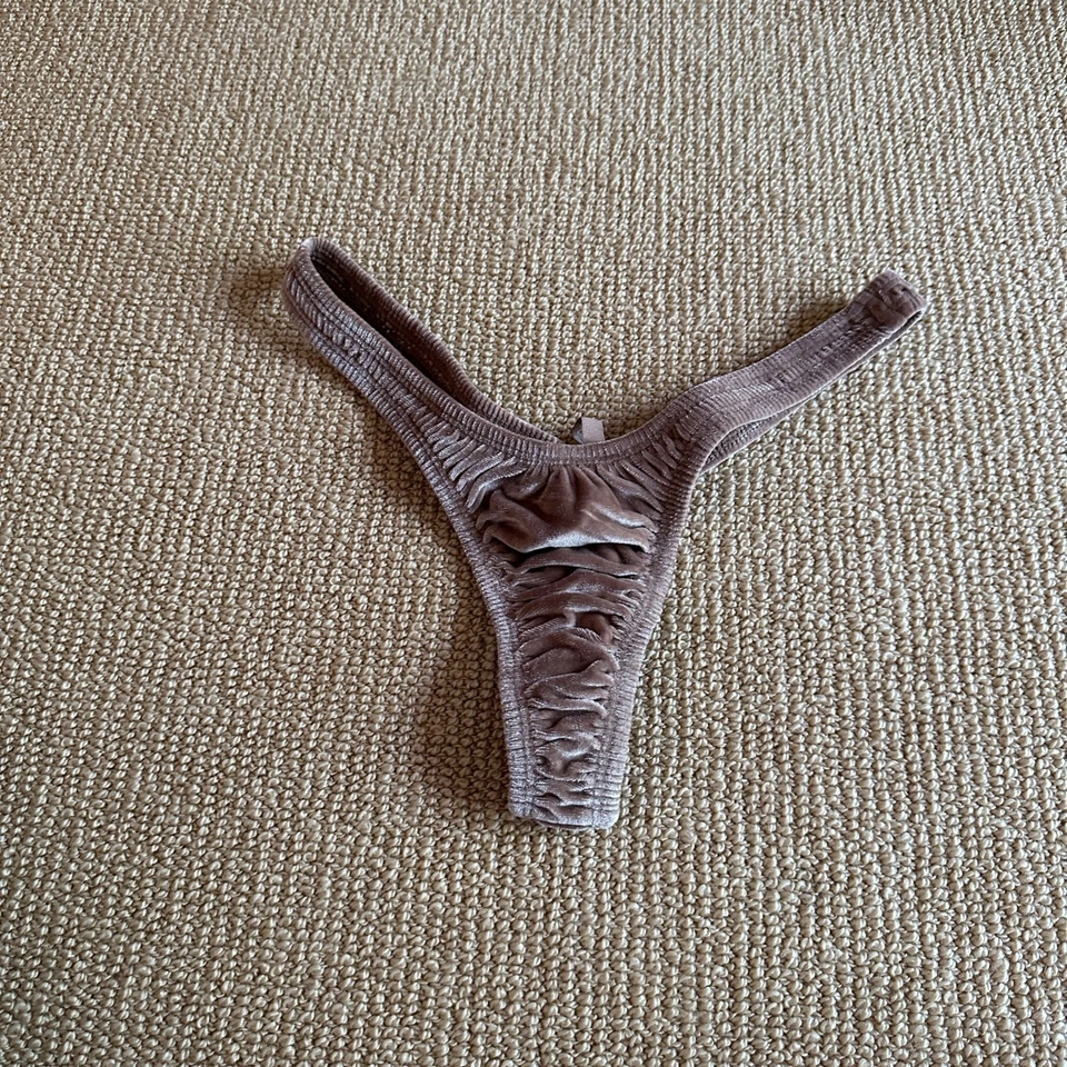 Tanga de veludo skims, tamanho pequeno nova - Imagem 1 de 3