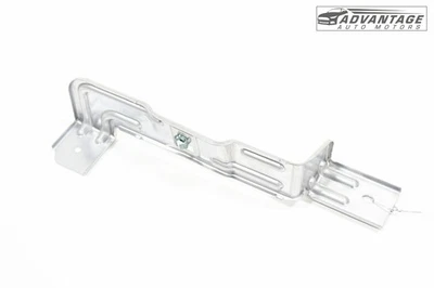 2024-2025 CHEVROLET TRAX SUPORTE DE PAINEL DE PORTA LATERAL ESQUERDA FRONTAL DO MOTORISTA FABRICANTE DE EQUIPAMENTO ORIGINAL - Imagem 1 de 4