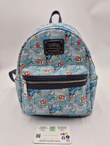 Loungefly Pokémon Magikarp & Gyrados AOP Mini Rucksack Sammeltasche - Bild 1 von 4