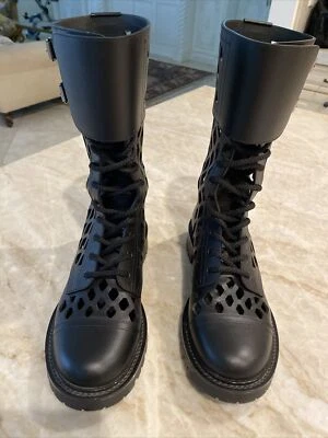 Botas Dior Christian Dior T-trap Perforadas Recorte Combate Cuero Negras Talla 9.5 Foto 1 de 4