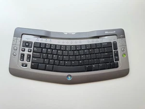 Microsoft Wireless Entertainment Keyboard 7000 – Bluetooth, Tested, Works Great! - Picture 1 of 9