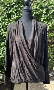 Maeve by Anthropologie Damen Rafela Hacci Surplice Oberteil Wickelpullover dunkelbraun M - Bild 1 von 9