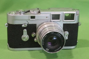 Vintage LEICA Film Camera Not In Working Condition Good for Parts and/or Restore - Picture 1 of 7