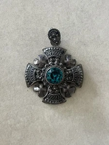 Jerusalem 900 Silver Maltese Crusader Cross With Blue Gemstone - Picture 1 of 5