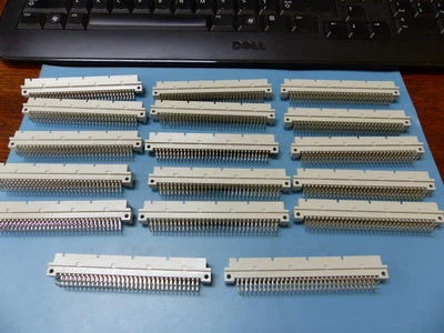 DUPONT 70072-200 Cantidad de 17 por Lote CON96POS3ROWR1A.MACHO Foto 1 de 4