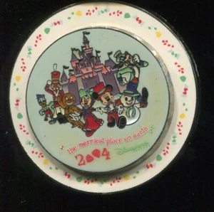 DLR The Merriest Place On Earth 2004 Spinner LE Disney Pin 34376 - Picture 1 of 1