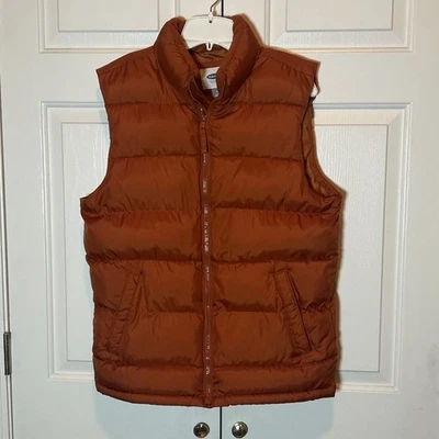 Old Navy Men’s Frost Free Puffer Vest Zip Up Pockets Burnt Orange Size Medium - Image 1 of 4