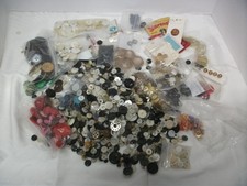 Huge Lot Vintage Plastic Buff Bakelite Pearl Buttons 3lbs Sewing & Crafts
