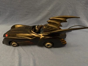 Batmobile 1997 control remoto con figura de acción 1998 DC Comics Batman Robin Gotham - Imagen 1 de 16