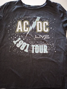 Vintage AC/DC 1981 Live Tour Women's t-shirt size large - Picture 1 of 2