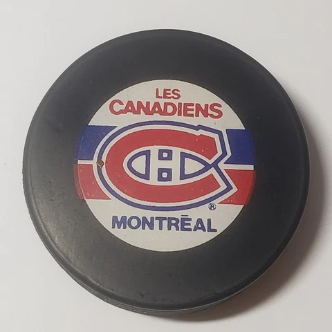 Les Canadiens Montreal Trench Mfg. Official Canada Puck NHL Cover