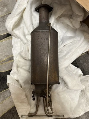 Volvo V70 D5 185PS Partikelfilter DPF Partikelfilter DPF 30713209 - Bild 1 von 4