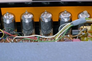 5 Stück Nixie Röhren Valvo ZM1000 in Frequenzzähler eingebaut - Bild 1 von 5