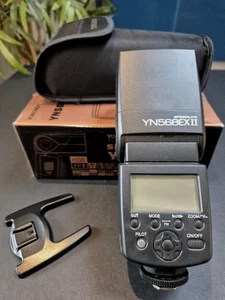Yongnuo YN568EX II Flash Light Speedlite with Case. - Picture 1 of 8