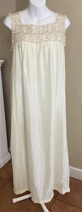 Vintage Barbizon Nightgown Women’s Small P Ivory Cottage Silky Lace 1960s - Picture 1 of 8