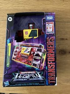 Hasbro Blaster & Eject Transformers Generations Legacy Voyager 7" Action Figure