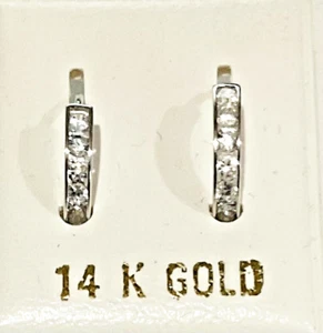 Neu 14K Weißgold Baby Huggy Ohrringe mit CZ Steinen - Bild 1 von 2