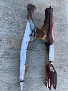2002 - 2007 Honda CR250 CR 250 CR250R Swingarm Swing Arm Rear Wheel Mount Frame - Picture 1 of 9