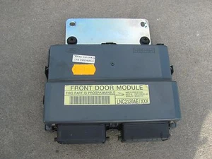 JAGUAR XJ8 VANDEN PLAS 1998 1999 2000 2001 02 2003 FRONT DOOR MODULE LNC2120AE - Picture 1 of 2