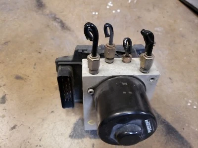 2000 2001 2002 年林肯 LS ABS PUMP 模块 YW43-2C219-CA IVD — 第 1/2 张图片