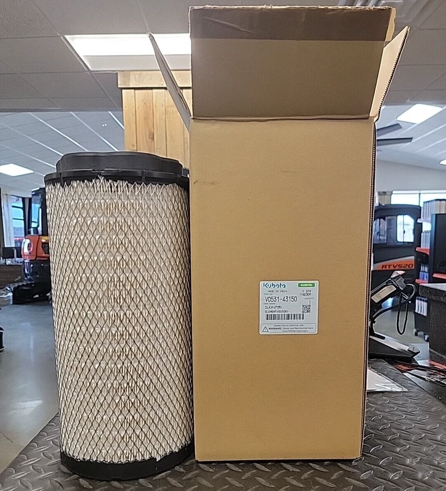 V0531-43150 OEM KUBOTA SVL75-3 OUTER AIR FILTER - Image 1 of 1