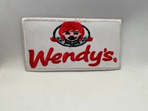 WENDY'S NEUES BESTICKTES AUFBÜGELN AUF NAMEN AUFNÄHER ETIKETT - Bild 1 von 1