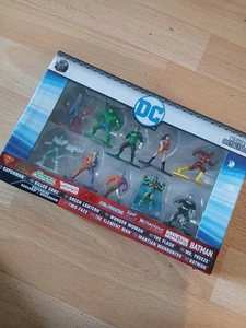 DC Nano Metalfigs 10-Pack Figure Collector's Set - New Unopened 2018 - Picture 1 of 6
