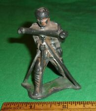 BARCLAY LEAD TOY SOLDIER WITH RANGEFINDER-1940 Helmet missing Worn Paint