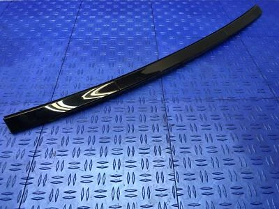 2018-2021 LEXUS LC500 COUPE REAR 3RD BRAKE LIGHT TAIL LAMP W/SIDE COVER PANELS - Image 1 of 4