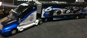 HotWheels Racing Team Transporters Pfizer Roush #6 Mark Martin 2001 Hot Wheels - Picture 1 of 5