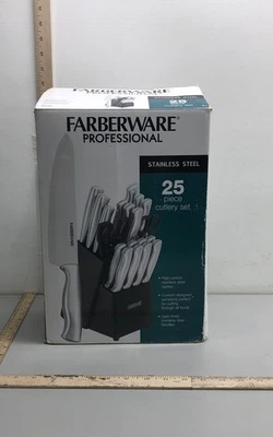 Juego de cubiertos profesionales de acero inoxidable Farberware 13 piezas incompleto con bloque Foto 1 de 4