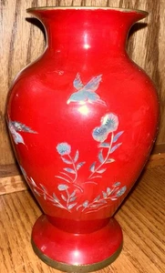 Vintage Japanese Vase 7” Red Lacquer Brass Inlaid Shell Birds - Picture 1 of 6