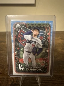 Carta Yoshinobu Yamamoto 2024 Topps Holiday Rookie #H88 - Foto 1 di 2