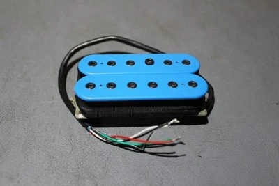 Puente de raza DiMarzio espaciado en F Humbucker azul con postes negros DP 166 Foto 1 de 4