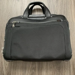 Valigetta segatrice TUMI 'Arrive' nera in nylon/pelle - 255002D2 - Foto 1 di 19