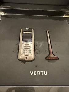 Vertu Ascent Ferrari 60 Limited edition - Picture 1 of 19
