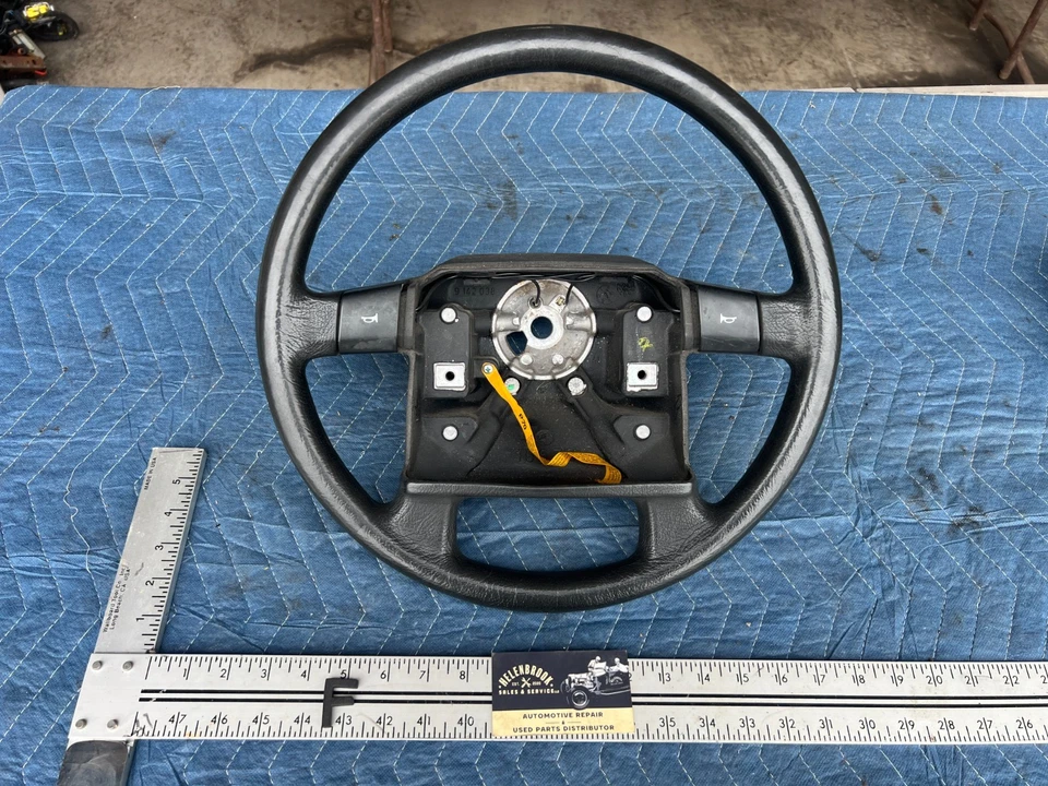 Conjunto de volante Volvo 940 740 1992-1995 con botón de bocina OEM #3246EM Foto 1 de 4