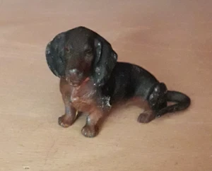 CAST METAL SEATED DACHSHUND DOG ORNAMENT DACHSHUND DOG MODEL - Picture 1 of 4