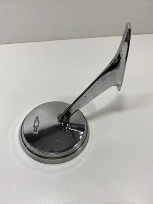 1965–1966 Chevrolet Chevelle, P–3863609–C1 Chevrolet Bowtie Mirror - Image 1 of 4