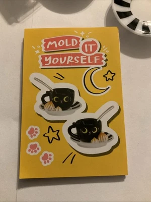 MGA'S Mini Verse сделать его мини образ жизни черный котенок Cat чайные чашки мини бренды - Изображение 1 из 4