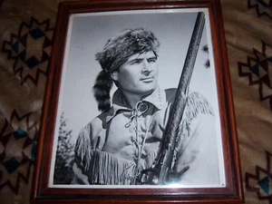 FOTO VINTAGE FESS PARKER DANIEL BOONE 8X10 INCORNICIATA - Foto 1 di 3